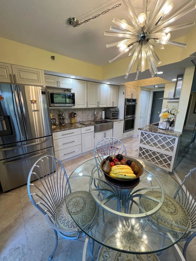 5257 Fountains Dr S #105, Lake Worth