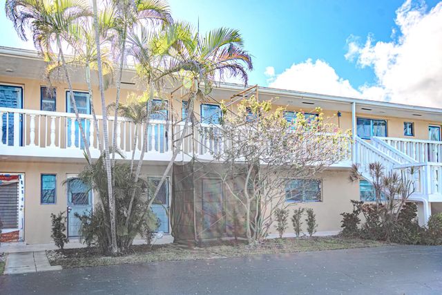 2 of 24 - 2222 Ne 1st Way #202, Boynton Beach, FL