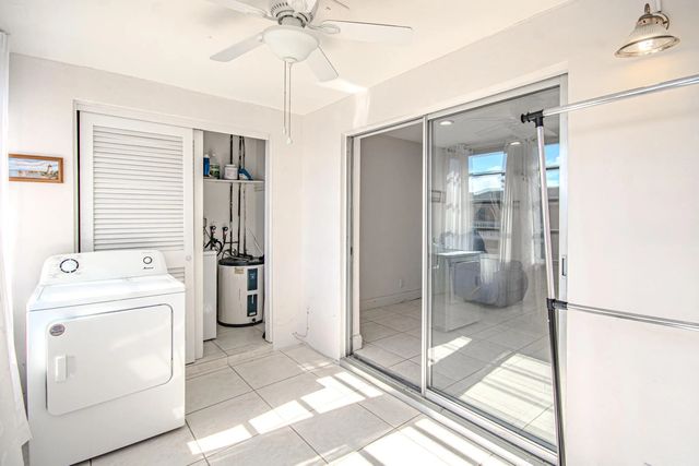 3 of 24 - 2222 Ne 1st Way #202, Boynton Beach, FL