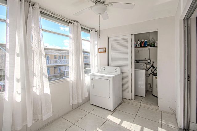5 of 24 - 2222 Ne 1st Way #202, Boynton Beach, FL