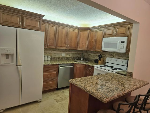 3 of 53 - 317 Pine Ridge Circle #a-1, Greenacres, FL