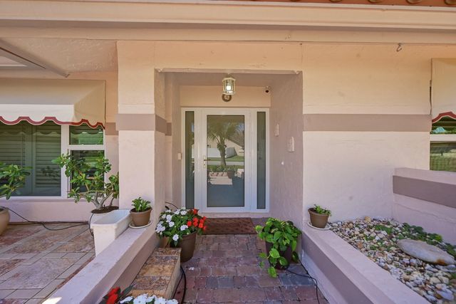 4 of 48 - 5884 Laurel Green Circle, Boynton Beach, FL