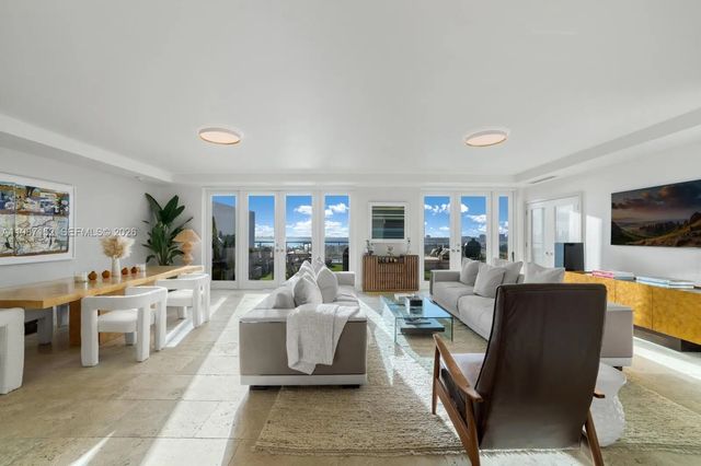 5 of 13 - 5600 Collins Avenue #d, Miami Beach, FL