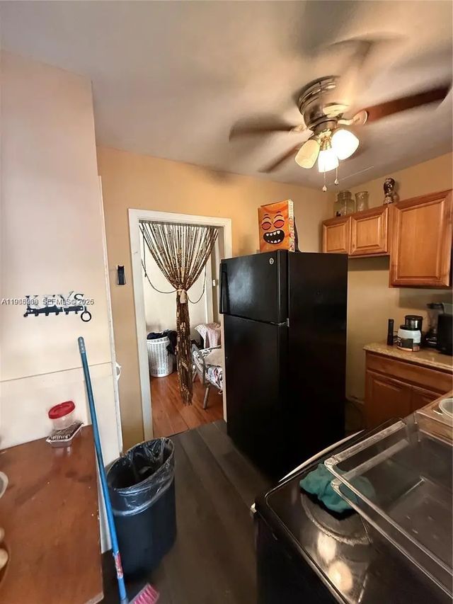 3 of 10 - 551-553 Ne 133rd Street, North Miami, FL