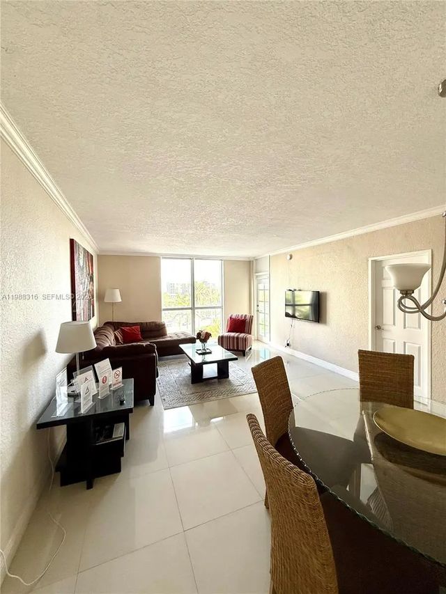 3 of 14 - 3901 S Ocean Drive #5w, Hollywood, FL