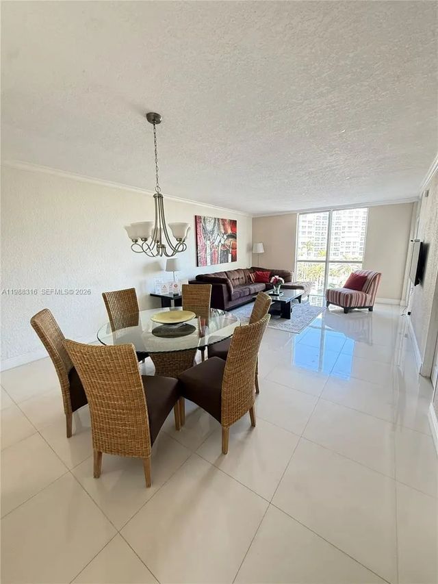 5 of 14 - 3901 S Ocean Drive #5w, Hollywood, FL