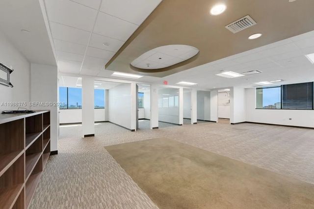 75 Valencia Avenue #1050, Coral Gables