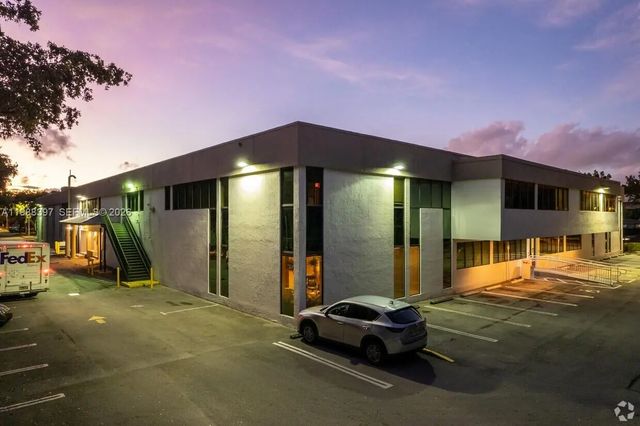 2000 S Dixie Highway #200, Miami