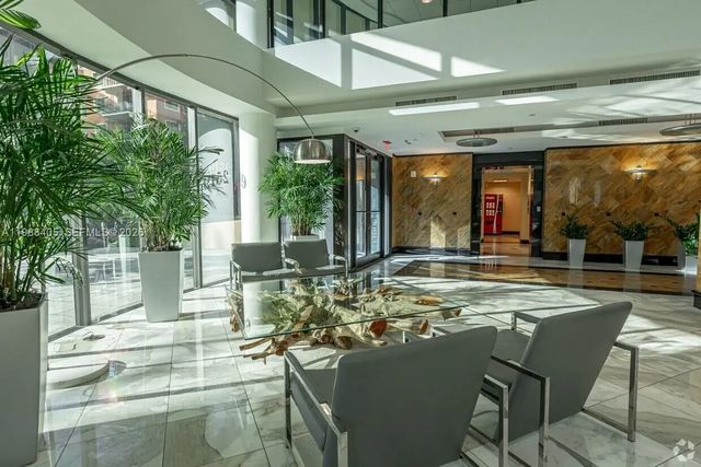 75 Valencia Avenue #302, Coral Gables