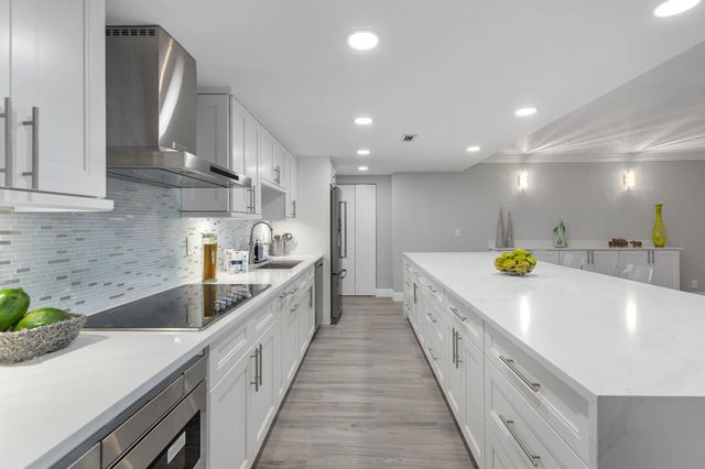 2 of 39 - 777 Ne Bayshore Drive #705, Fort Lauderdale, FL