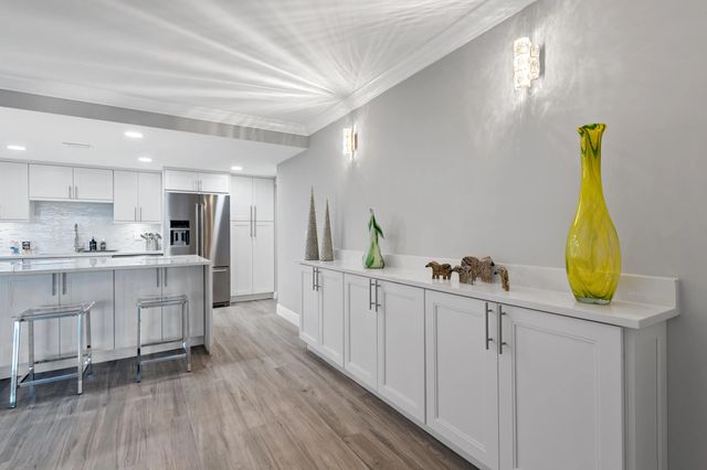 4 of 39 - 777 Ne Bayshore Drive #705, Fort Lauderdale, FL