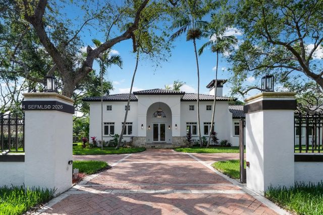 2 of 61 - 6200 Sw 130th Terrace, Pinecrest, FL