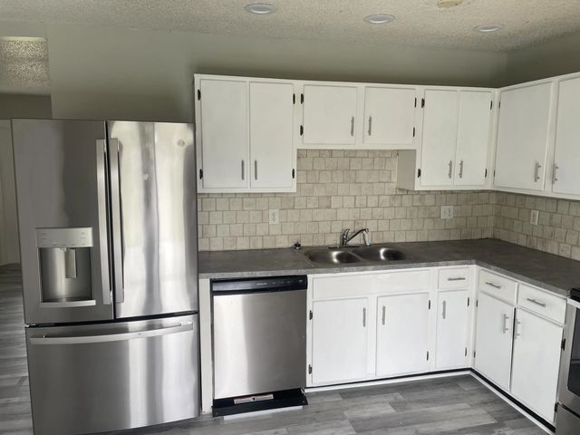 2 of 20 - 3611 Jupiter Boulevard Se, Palm Bay, FL