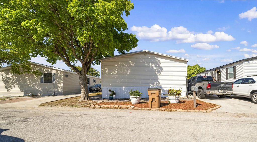 4905 Ne 2nd Way, Pompano Beach
