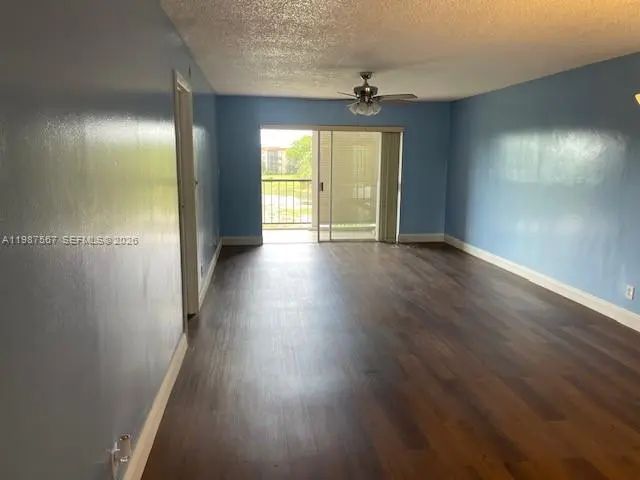 6020 Nw 44th Street #406, Lauderhill