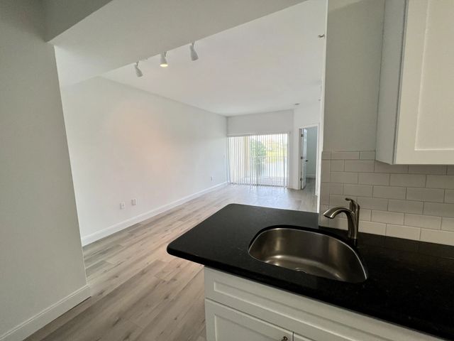3 of 16 - 2040 Greenview Shores Boulevard #214, Wellington, FL