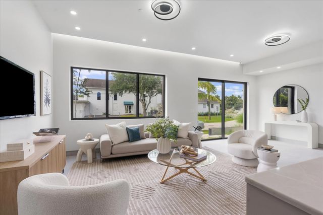 5 of 50 - 843 Sw 14th Court #843, Fort Lauderdale, FL
