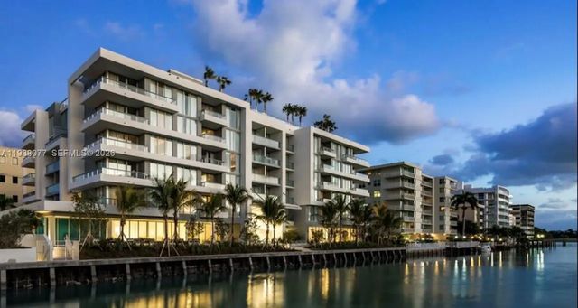 9540 W Bay Harbor Drive #301, Bay Harbor Islands