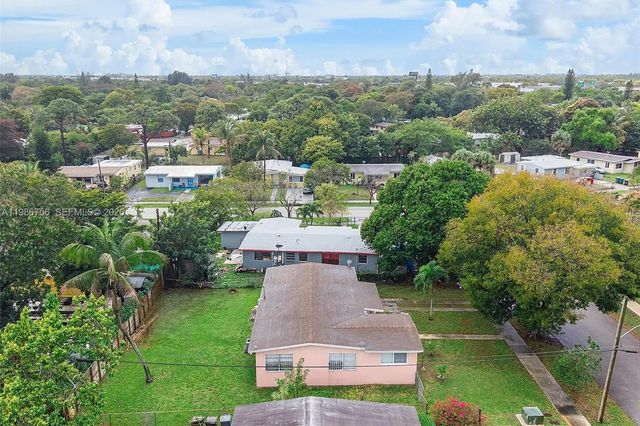 5 of 10 - 1804 Nw 18th Court, Fort Lauderdale, FL
