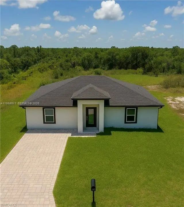 816 Palomino, Lehigh Acres