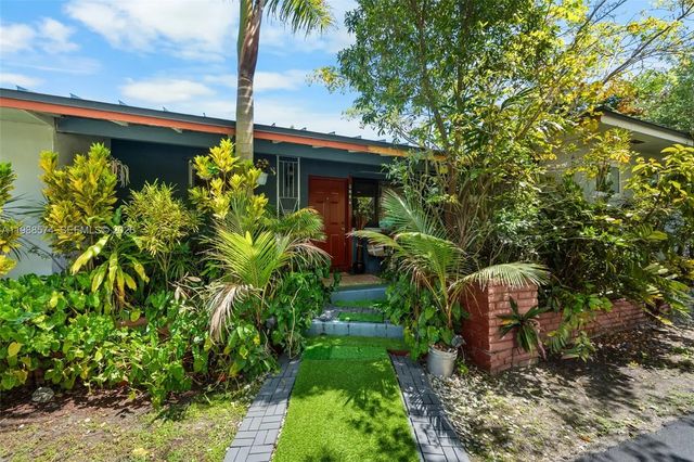 2 of 33 - 6005 Sw 64th Place, South Miami, FL