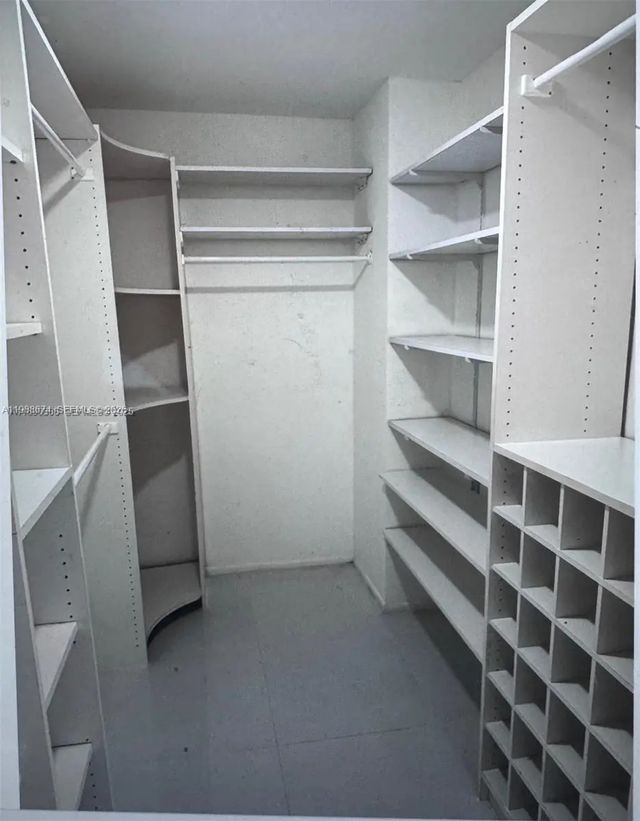 3 of 11 - 4000 Towerside Terrace #609, Miami, FL