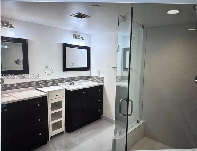 4 of 11 - 4000 Towerside Terrace #609, Miami, FL