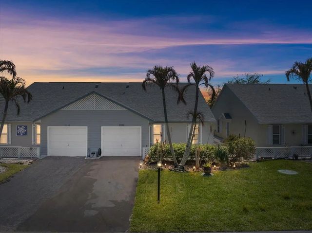 3 of 27 - 2538 Se Tropical East Circle, Port St. Lucie, FL
