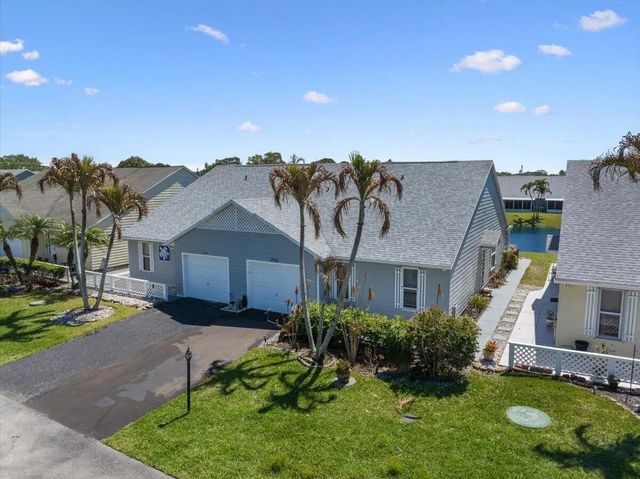 4 of 27 - 2538 Se Tropical East Circle, Port St. Lucie, FL
