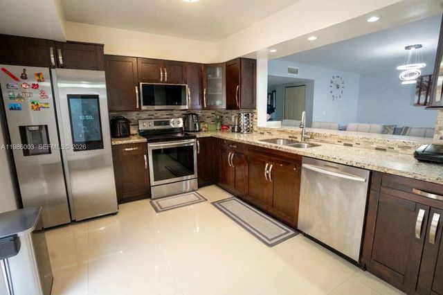 5 of 20 - 333 Ives Dairy Road #a33306, Miami, FL