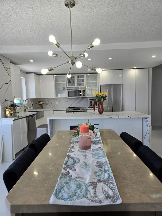 2750 Ne 183rd Street #2205 T, Aventura