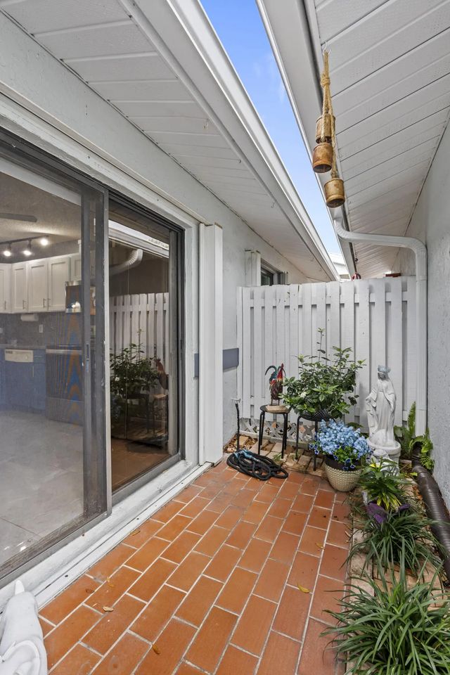 5 of 53 - 2640 Gately Drive W #1601, West Palm Beach, FL
