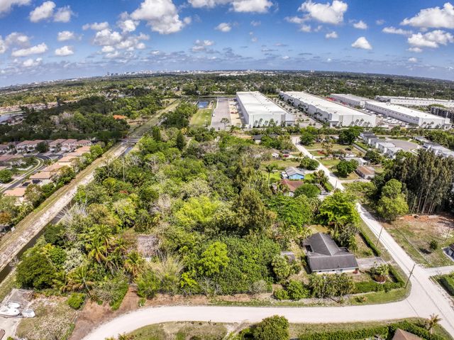 5 of 11 - 470 63rd Trail N, West Palm Beach, FL