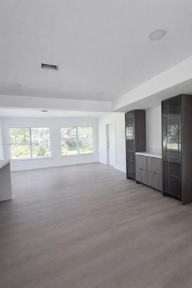 3 of 19 - 831 Sw 39th Avenue, Fort Lauderdale, FL