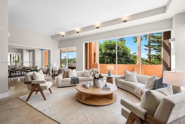 3 of 61 - 10 Edgewater Drive #lanai South, Coral Gables, FL