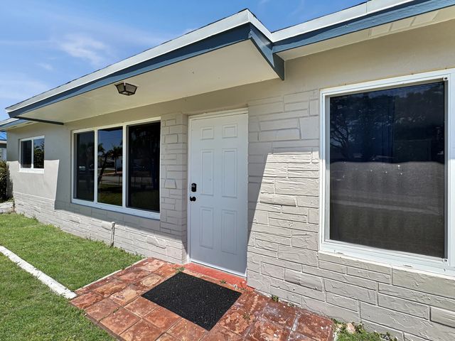 3 of 32 - 6751 Cody Street, Hollywood, FL