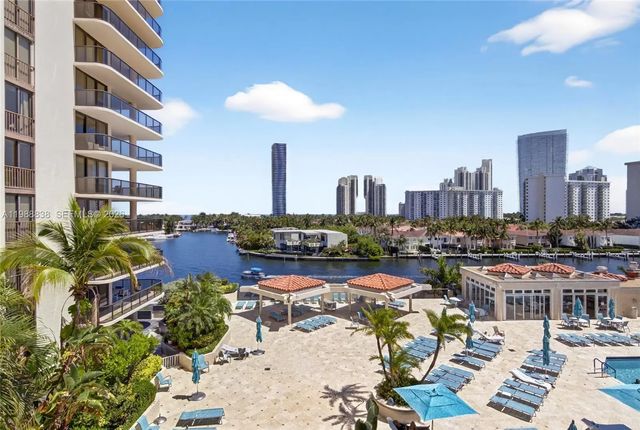 2 of 29 - 19667 Turnberry Way #6a, Aventura, FL