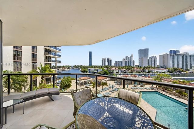 3 of 29 - 19667 Turnberry Way #6a, Aventura, FL