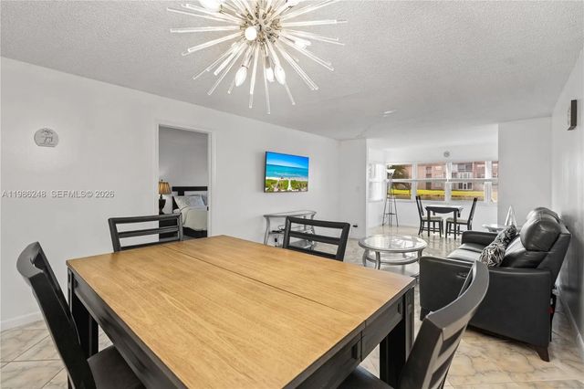 5 of 33 - 9540 Sunrise Lakes Boulevard #103, Sunrise, FL