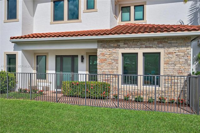 5 of 47 - 5999 E Brookfield Circle E, Hollywood, FL