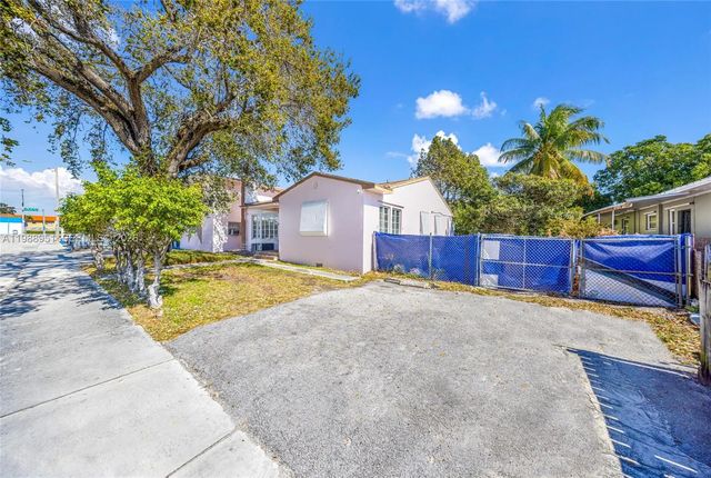 605 Nw 34th Avenue, Miami