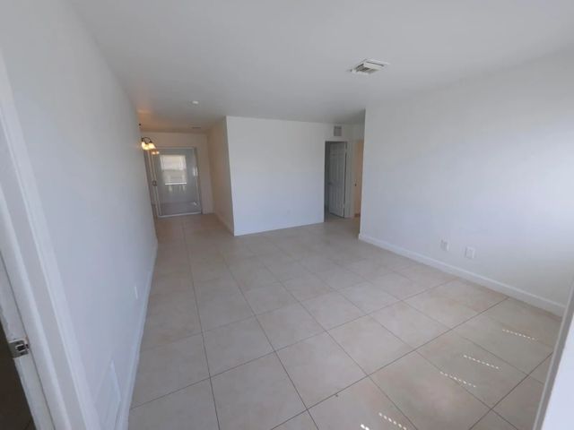 3 of 15 - 3251 Nw 13th Court, Fort Lauderdale, FL