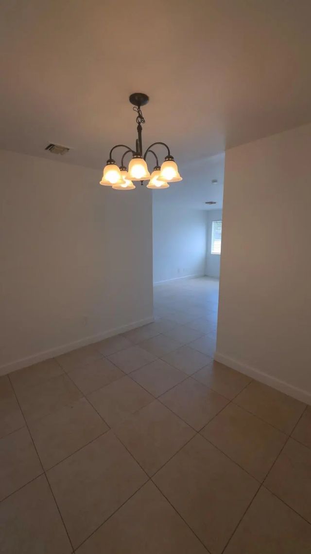 4 of 15 - 3251 Nw 13th Court, Fort Lauderdale, FL