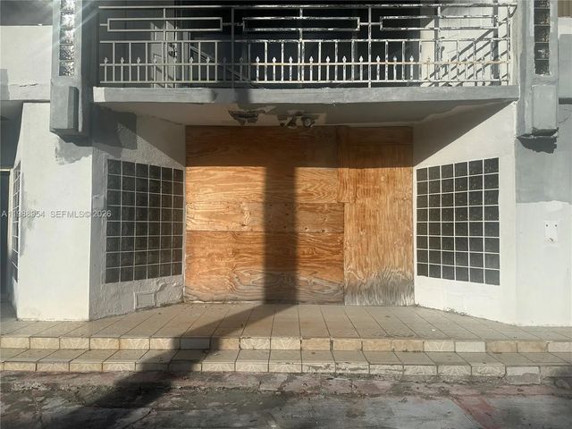 1977 Ne 119th Road, North Miami