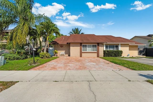 2 of 25 - 7821 Sw 148th Avenue #2, Miami, FL