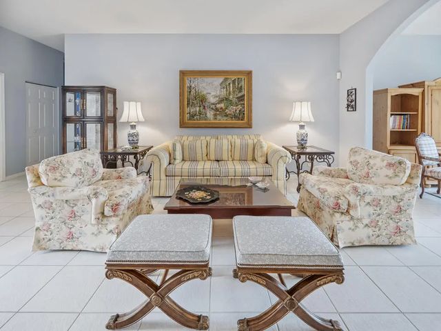 3 of 32 - 8501 Golden Cypress Court, Lake Worth, FL