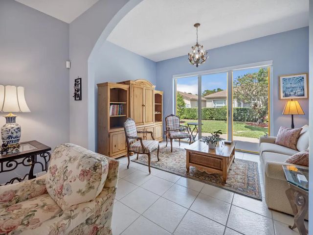 5 of 32 - 8501 Golden Cypress Court, Lake Worth, FL