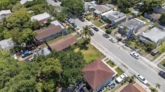 4 of 9 - 267 Nw 31st Street, Miami, FL