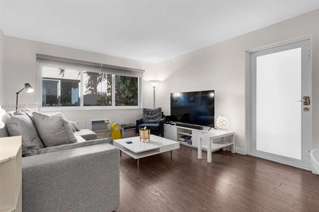 1117 Meridian Avenue #5-1117, Miami Beach