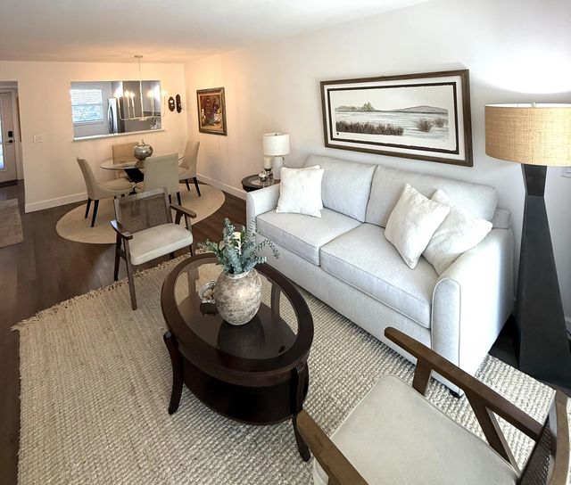 3 of 29 - 3170 Holiday Springs Boulevard #304, Margate, FL